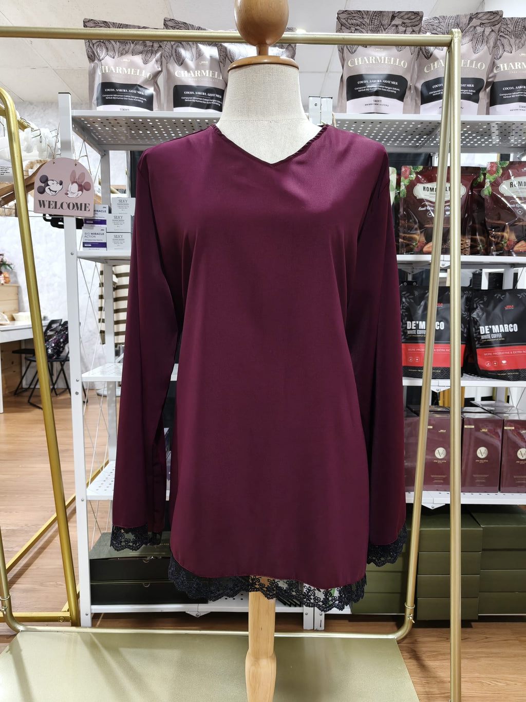 ARSY Slant Lace Top