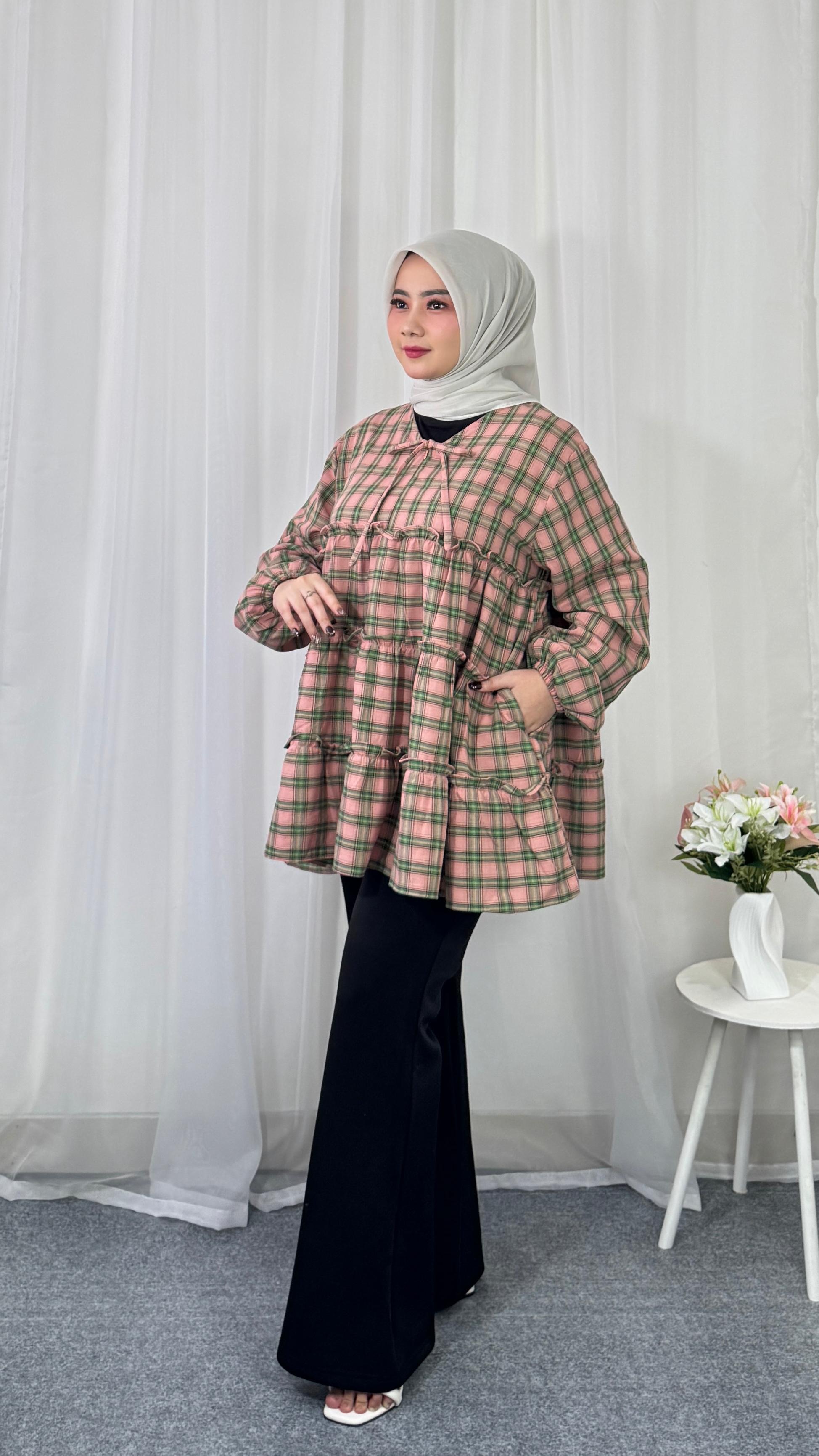 Amelie Tier Blouse