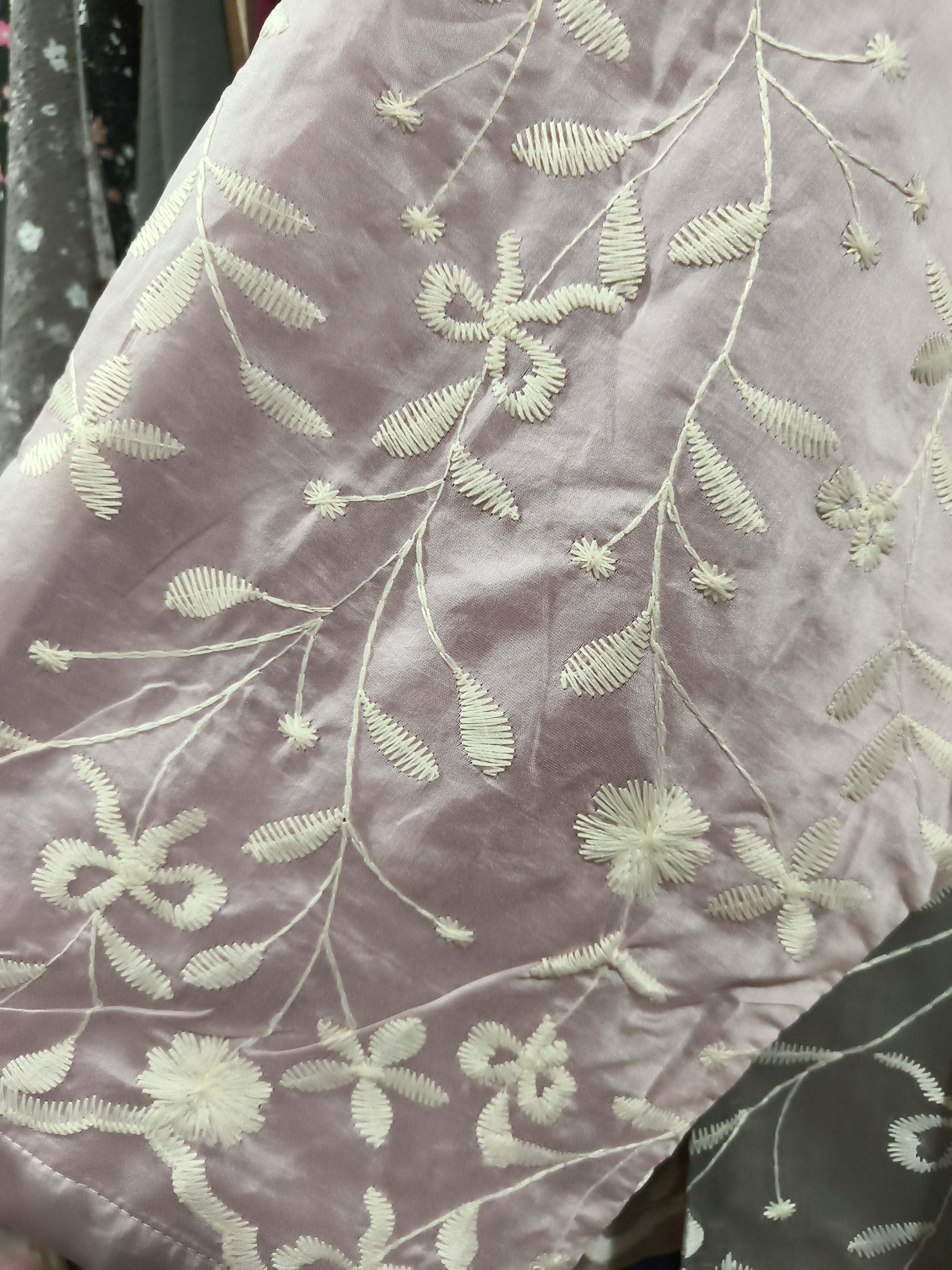 KALSOM EMBROIDERY TUNIC